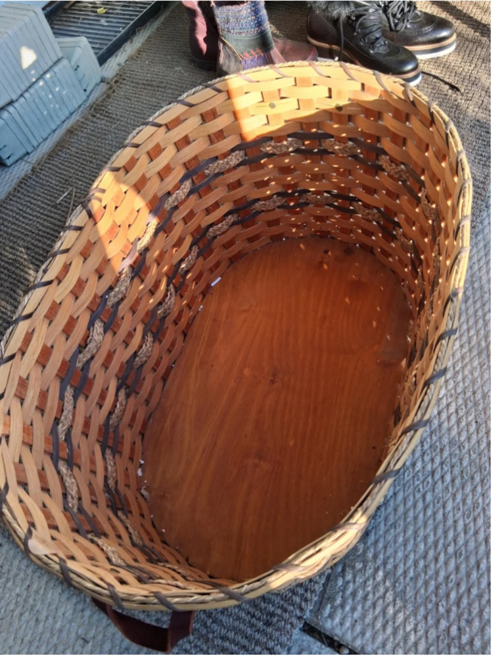 Vintage wicker amish woven splint large basket hand made leather straps